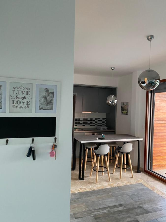 Bitcoin And Ethereum Deluxe Apartments Bar Εξωτερικό φωτογραφία