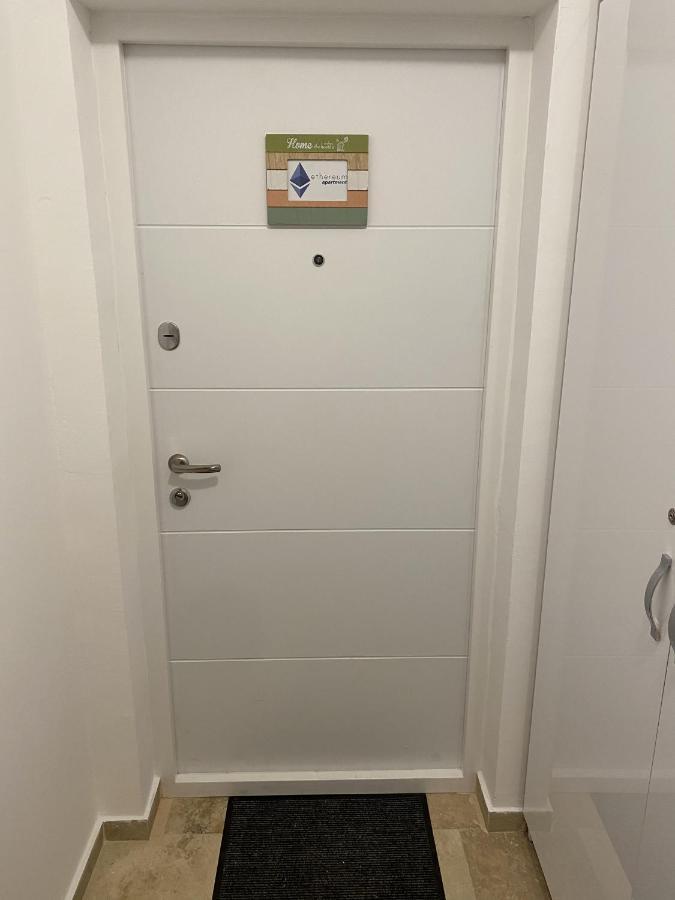 Bitcoin And Ethereum Deluxe Apartments Bar Εξωτερικό φωτογραφία