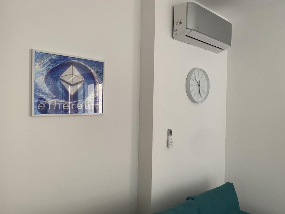 Bitcoin And Ethereum Deluxe Apartments Bar Εξωτερικό φωτογραφία